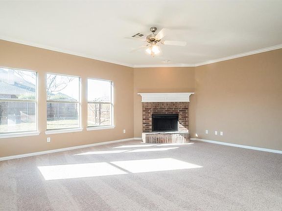 2nd image of 1213 Maverick Ln