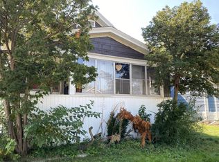 940 Becker St, Hammond, IN 46320