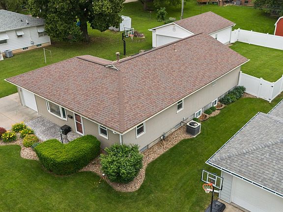 2nd image of 759 10th St