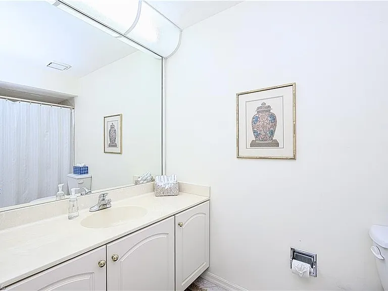 613 Beachwalk Cir #J — Photo 21