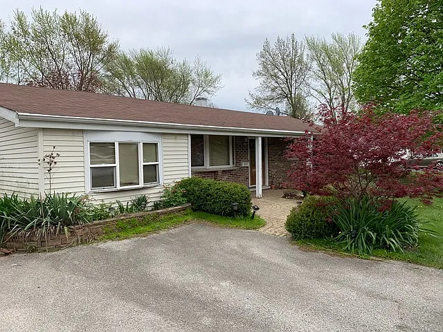 18617 Baker Ave photo 1