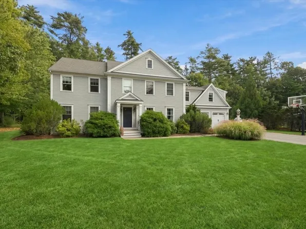 24 Whitcomb Ave, Hingham, MA 02043