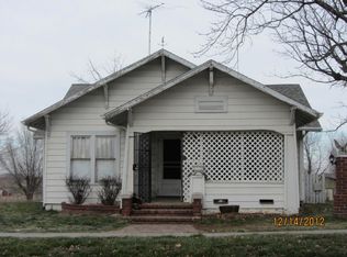 407 E Elm St, Skidmore, MO 64487