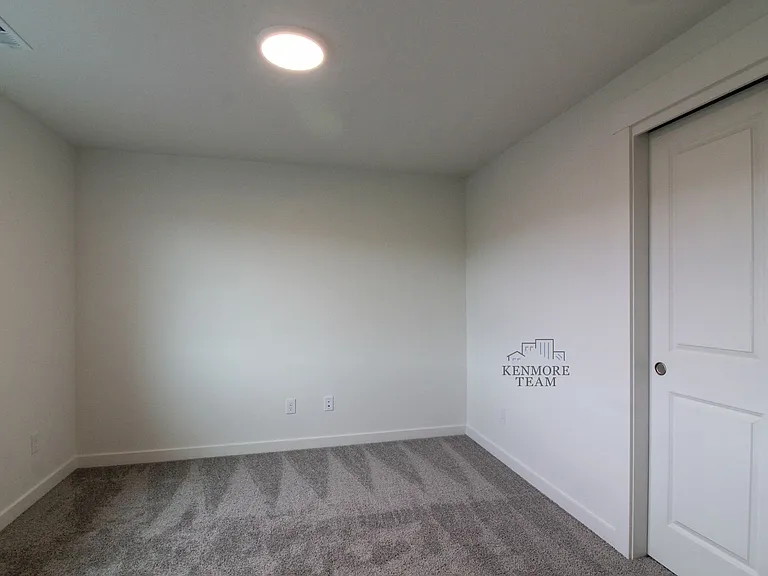 366 Aeon Dr — Photo 15