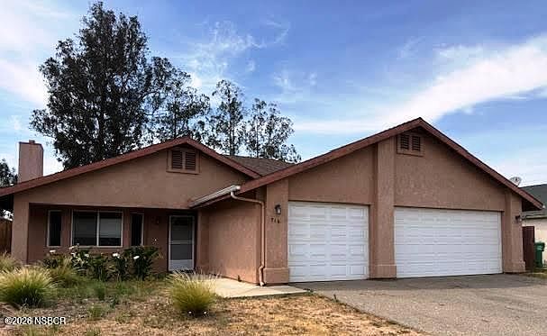 1st image of 716 Honey Grove Ln