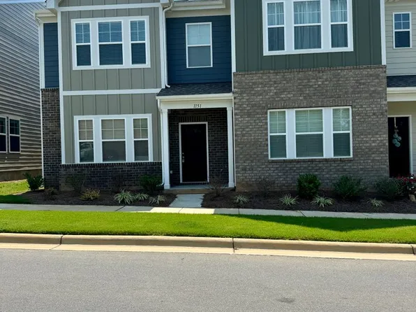 1151 Foundry Dr, Gastonia, NC 28054