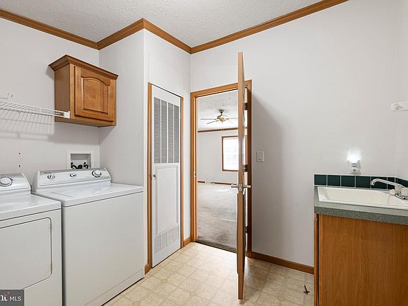 4th image of 148 S Wynn Wood Cir