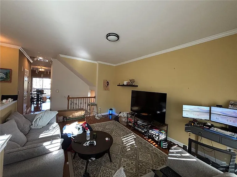 1161 Liberty Pkwy NW — Photo 5