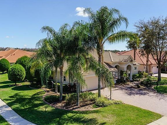 3rd image of 903 Cypress Cove Way