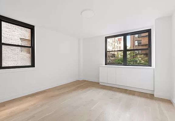 4th image of 239 E 79th St APT 3B