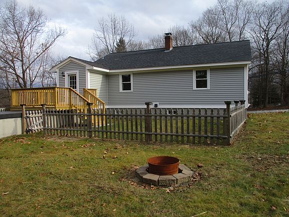 2nd image of 131 Portsmouth Ave