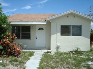 943 SE Tarpon Ave, Stuart, FL 34994