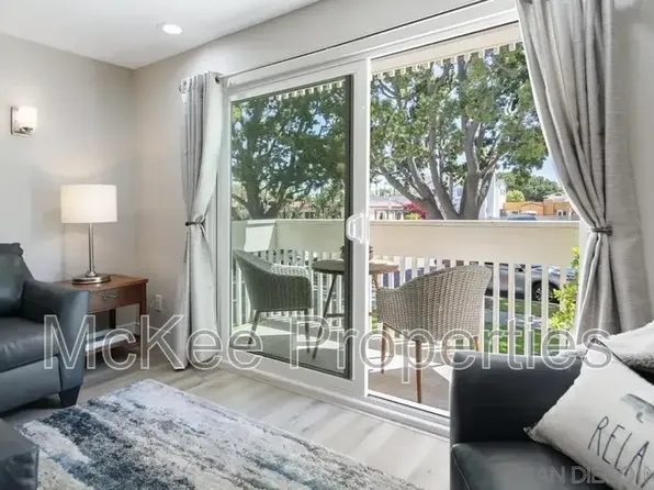 516 E Ave, Coronado, CA
