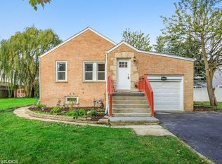 6098 Janes Ave, Downers Grove, IL 60516