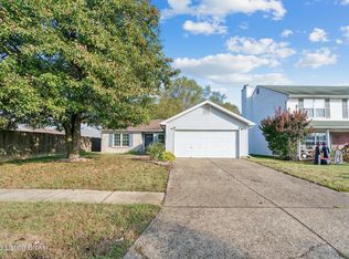 9603 Brooks Bend Rd, Louisville, KY 40258