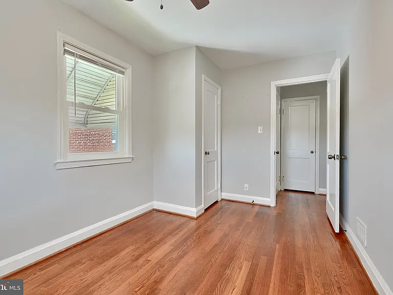 530 47th St — Photo 20