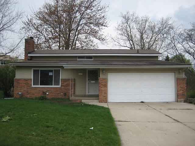 1st image of 860 Southampton St