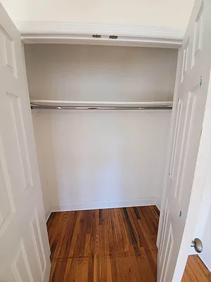 Rented by Smart NY Realty LLC | media 5