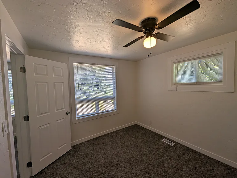 5316 Sandra Ln NE — Photo 15