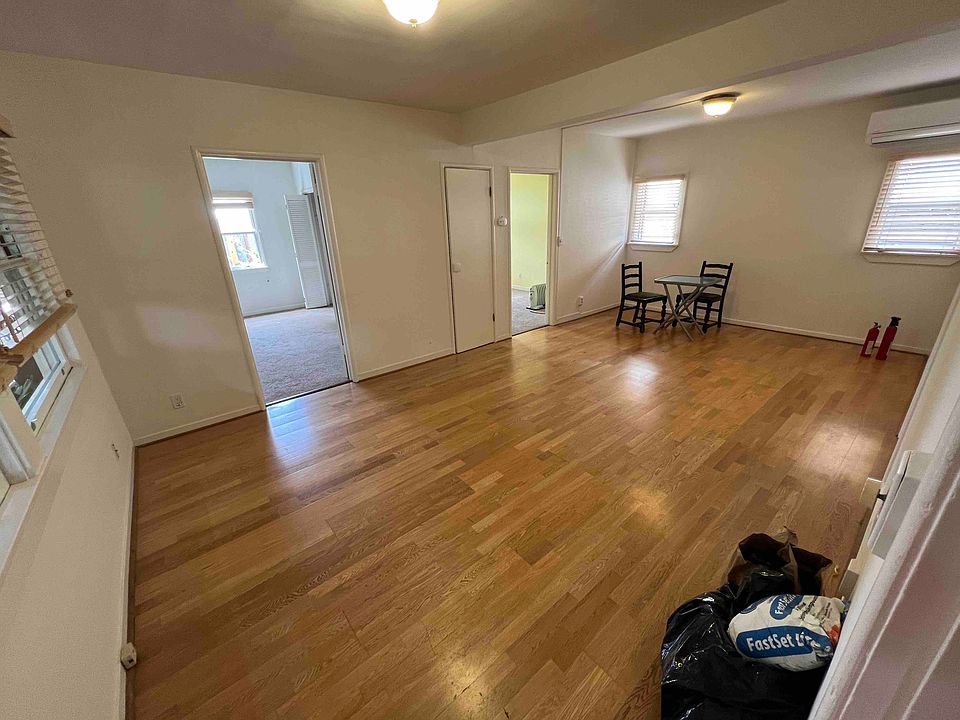 main room (as seen from all 4 corners)