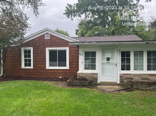 1422 Cass St, Niles, MI 49120