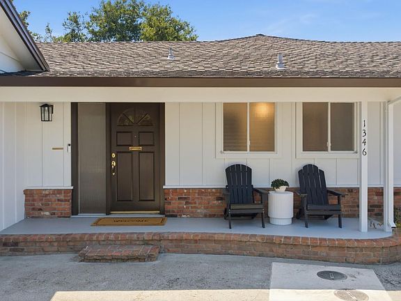 3rd image of 1346 El Moro Dr
