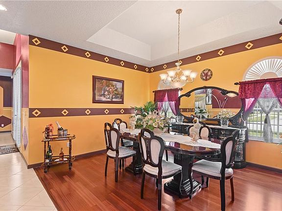 4th image of 2558 Chapala Dr