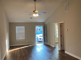 538 Edgecliff Ln, Evans, GA 30809