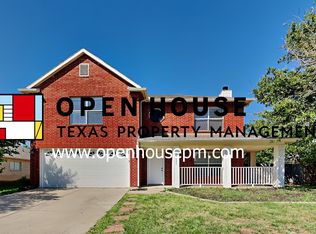 2031 Yellowstone Ln, Corinth, TX 76210