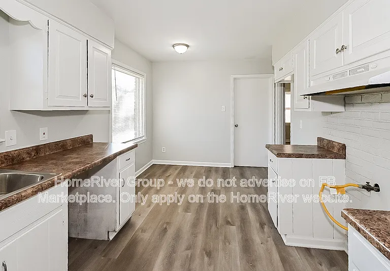 4878 Fernbrook Dr — Photo 6