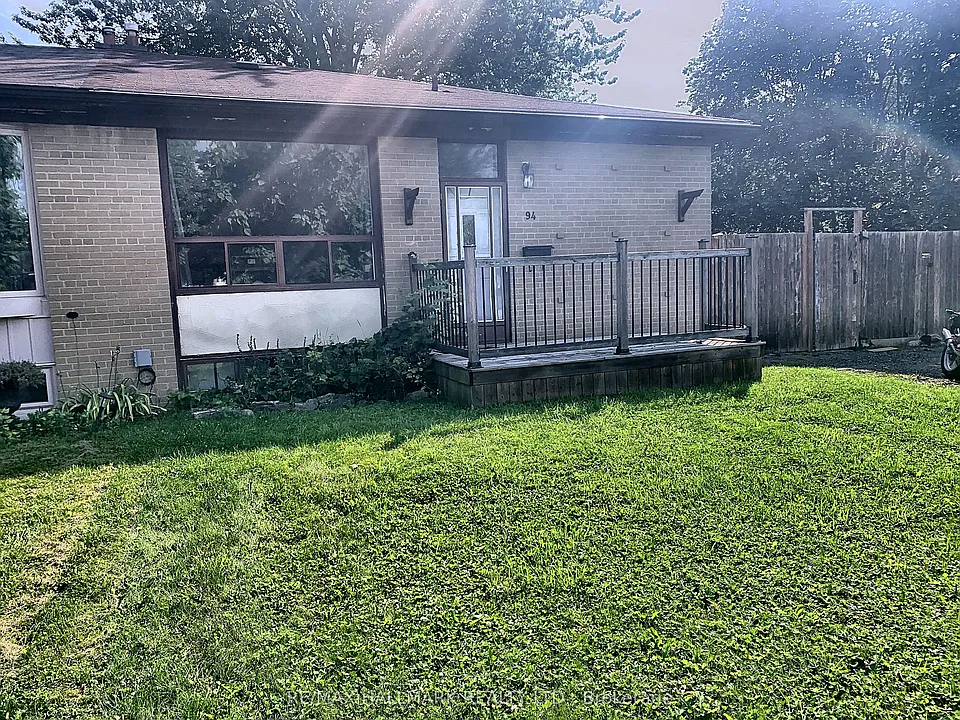 94 Hurley Rd #UPPER