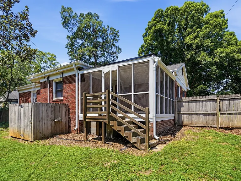 1230 Roanoke Ave — Photo 44