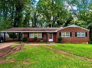 801 Hazelwood Ln, Martinsville, VA