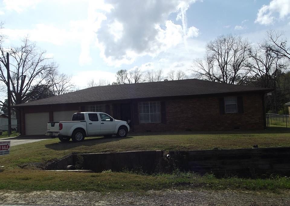 1st image of 412 Wood Ave