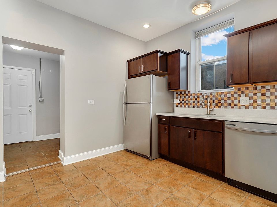 1st image of 6549 S Saint Lawrence Ave #2
