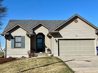 360 Swanson Dr, Syracuse, NE 68446