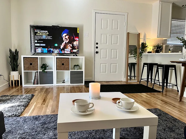 1810 N Garrett Ave #218 — Photo 9