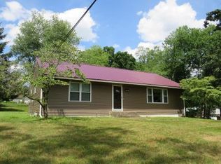 594 Maxwell Dr, Titusville, PA 16354