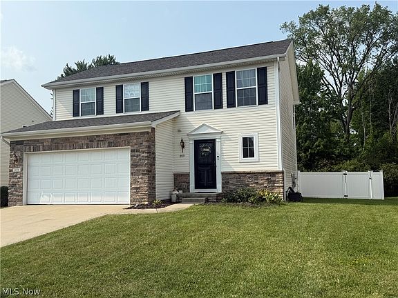 2nd image of 859 Arbor Trails Dr