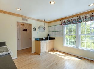 8601 Raglan Rd, Vienna, VA 22182