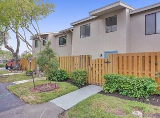 5084 S University Dr, Fort Lauderdale, FL 33328