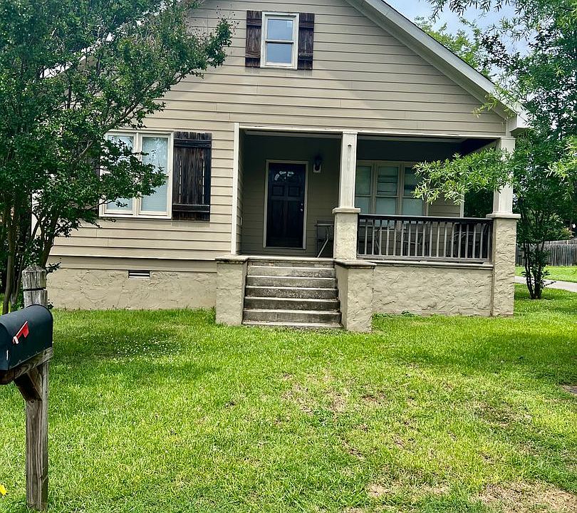 2nd image of 1604 11th St