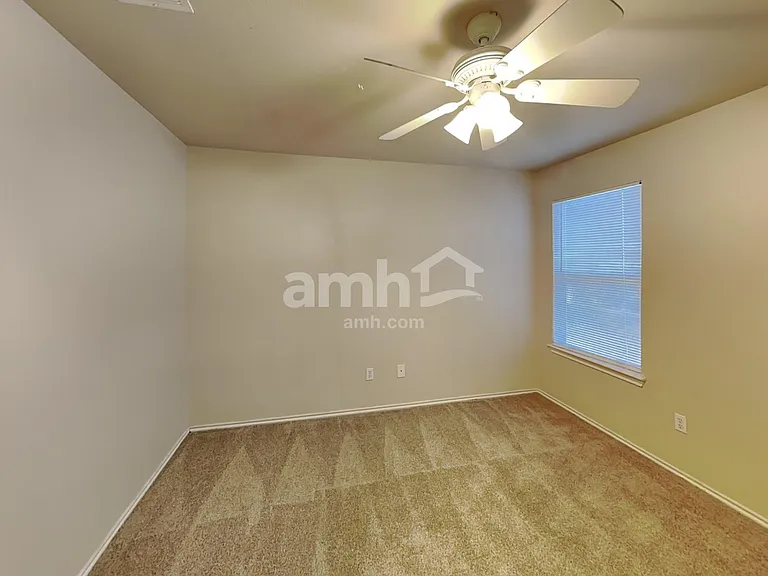 212 Hereford St — Photo 19