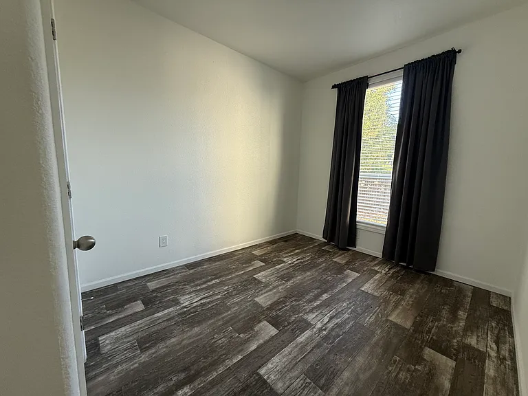 bedroom 2 with closet