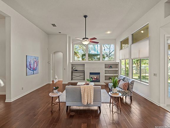 5th image of 223 Garden Hill