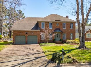 407 Ventosa Dr, Chesapeake, VA 23322