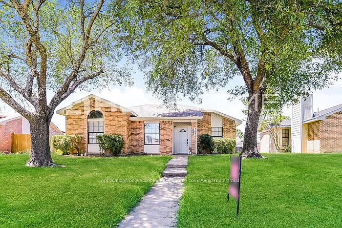 1631 Vail Meadow Ln — Photo 1