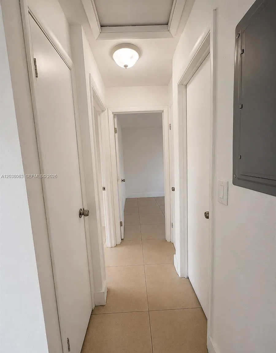 17th Ave Manor — Photo 4