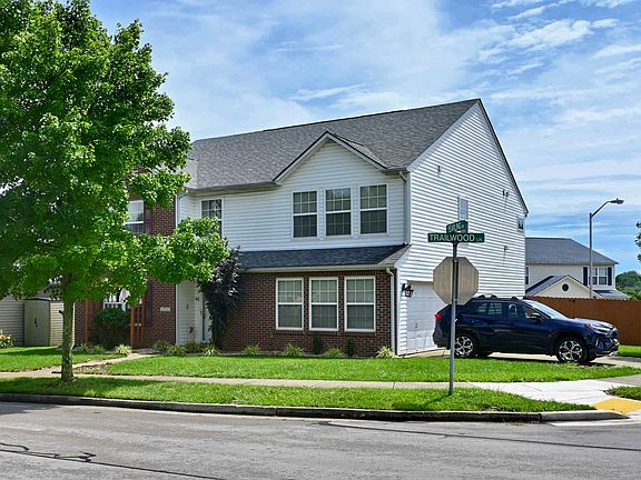 2nd image of 2724 Trailwood Ln