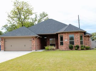 109 Blue Jay Dr, Richwood, TX 77566